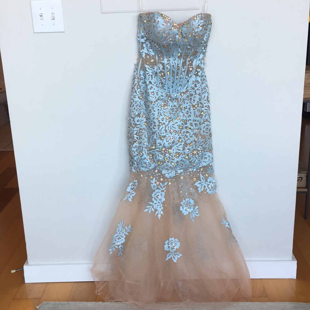 Sherri Hill prom dress